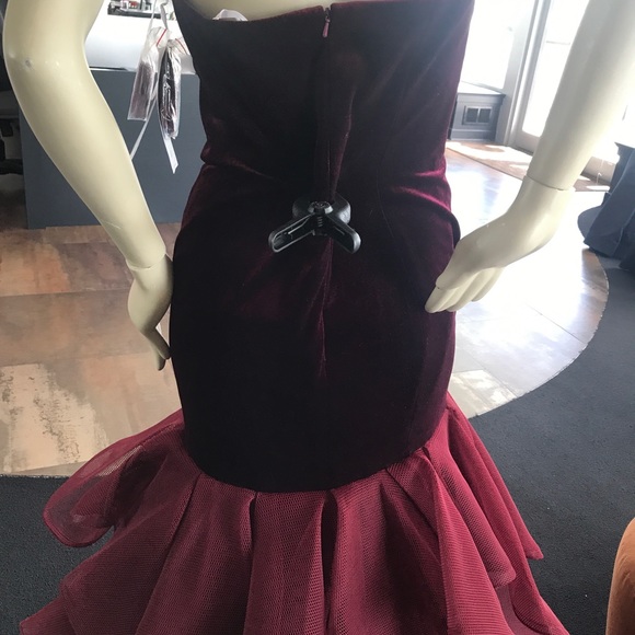 Prom dress - Picture 1 of 2